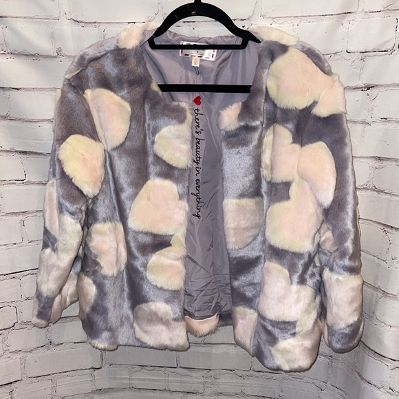 NWOT- DEAR DREW FAUX FUR HEARTS JACKET SZ SM - Picture 3 of 8